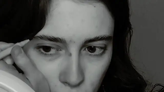 Yoka paradoXXX online show from October 12, 5:21 am