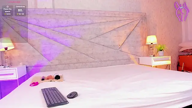 Snapshot of VianyLove chatting on October 2, 8:58 pm VianyLove online show from October 2, 8:58 pm