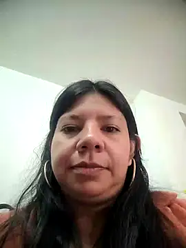 Snapshot of kinky_momm chatting on September 30, 2:55 pm kinky momm online show from September 30, 2:55 pm