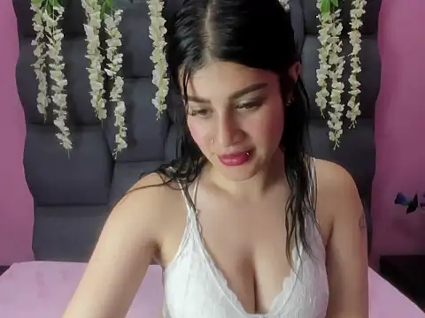 Snapshot of SamarhaMiller_ chatting on September 17, 5:33 pm SamarhaMiller online show from September 17, 5:33 pm