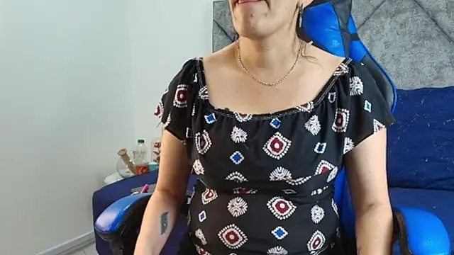 Shantey Laurent online show from March 8, 2:32 pm