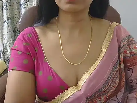 MISS SOMIYA online show from March 7, 8:05 pm