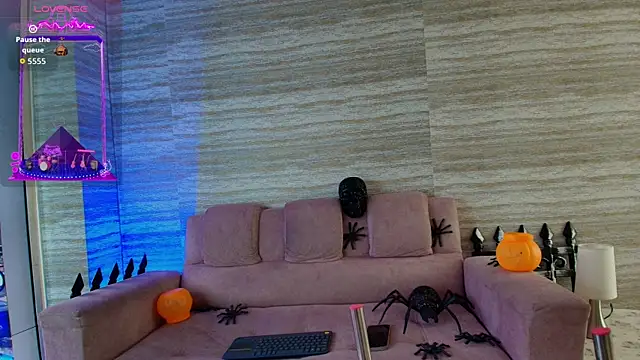 Snapshot of Teffy_Cute_ chatting on October 20, 6:11 pm Teffy Cute online show from October 20, 6:11 pm