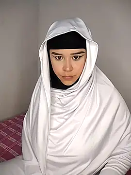 Snapshot of rhizanthella_ chatting on September 18, 11:25 pm rhizanthella online show from September 18, 11:25 pm