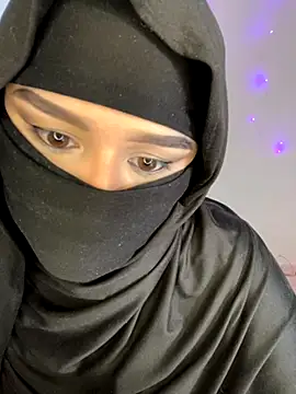 Snapshot of rhizanthella_ chatting on September 26, 7:33 pm rhizanthella online show from September 26, 7:33 pm