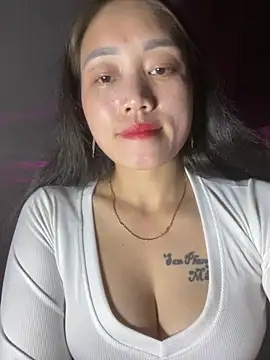 chipp-bong online show from November 15, 1:01 pm