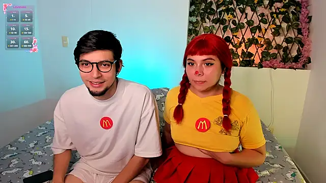 kylietimothee online show from November 20, 8:32 pm