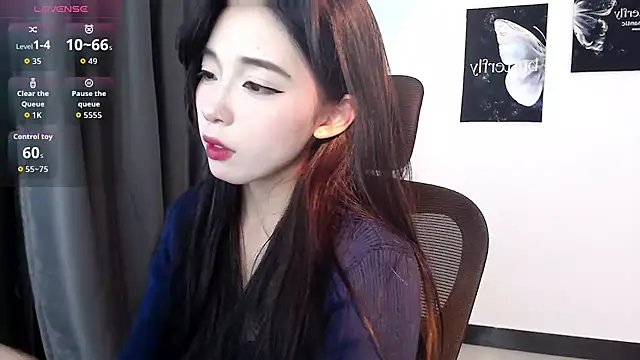 Wfrost0707 online show from September 25, 12:48 pm