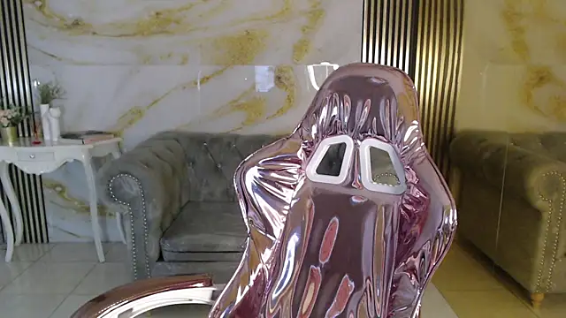 catalina5 s online show from January 8, 1:04 pm