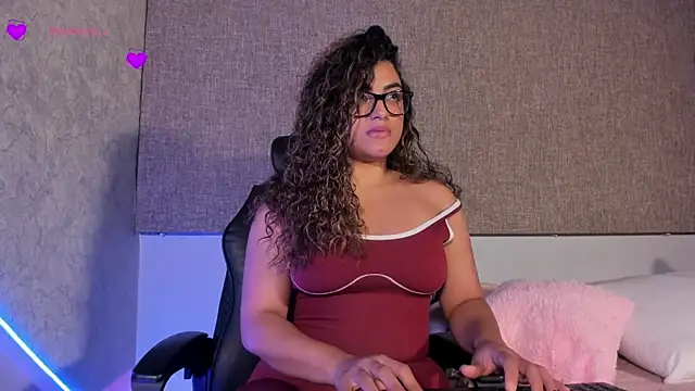 Salomeferreira  online show from October 29, 5:15 pm