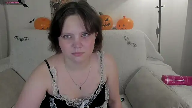 Mila  Cutee online show from October 28, 9:15 am