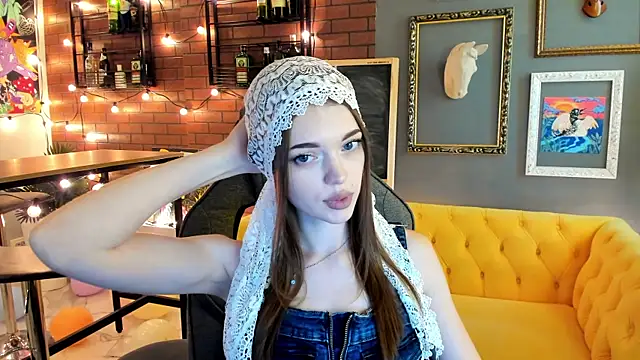 FlexyFox online show from September 17, 8:34 am