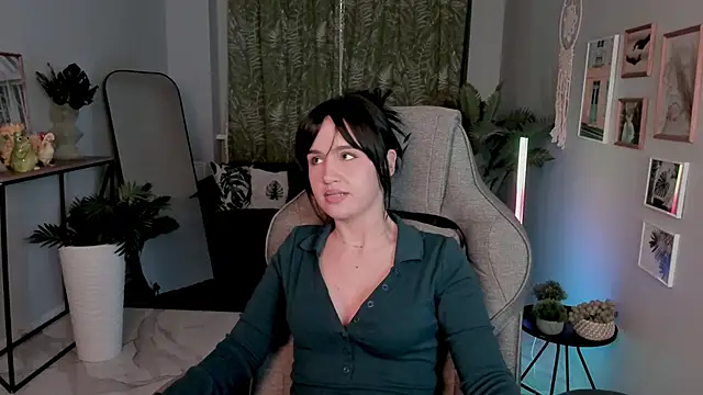 MonicaFarmer online show from March 21, 8:19 am