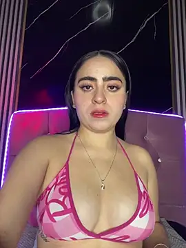 Snapshot of Elha_20 chatting on October 11, 3:33 am Elha 20 online show from October 11, 3:33 am