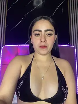 Snapshot of Elha_20 chatting on October 14, 3:09 am Elha 20 online show from October 14, 3:09 am