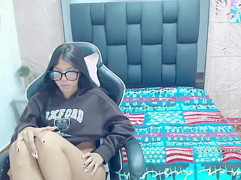 Snapshot of Tinita_ chatting on September 25, 2:16 pm Tinita online show from September 25, 2:16 pm