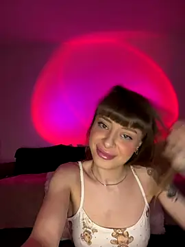 BabyBee  online show from November 26, 10:00 pm