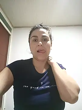 vanessa-titisM online show from December 3, 2:58 am