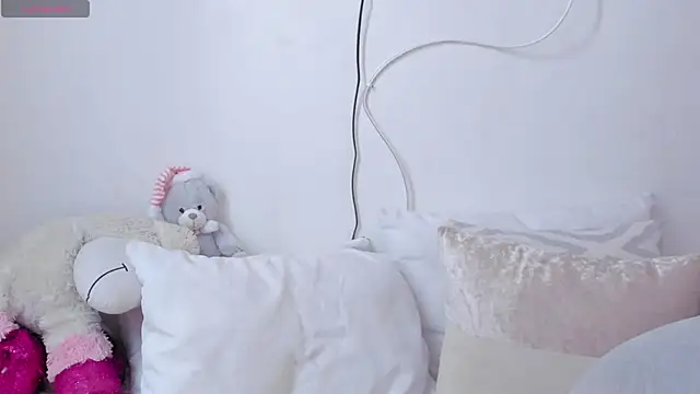 lilith storm online show from November 23, 7:04 pm