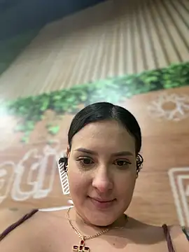 GabyMejiaa online show from May 15, 11:40 pm