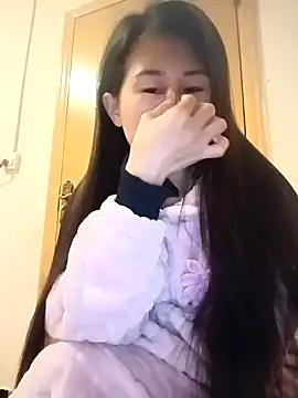 luy-xinh02 online show from November 25, 1:35 pm