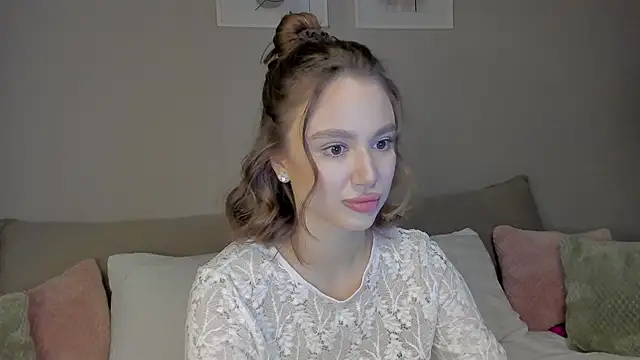 Stefa Evans online show from September 17, 3:32 pm