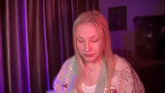 BikiHellena online show from December 21, 9:57 am