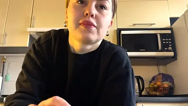 MartaLuna  online show from March 3, 10:43 am