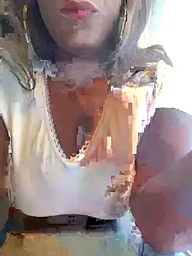 Snapshot of douceebene chatting on September 17, 12:36 pm douceebene online show from September 17, 12:36 pm