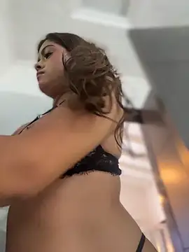 MayaMoanXXX online show from December 15, 8:36 pm