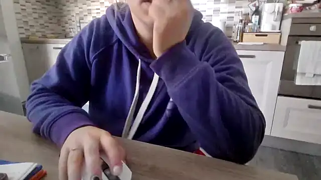 Camaleontica online show from November 6, 11:27 am