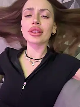 Elizabeth Tay online show from March 19, 6:45 pm