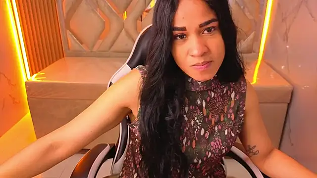 Maia Tx online show from December 15, 12:54 pm