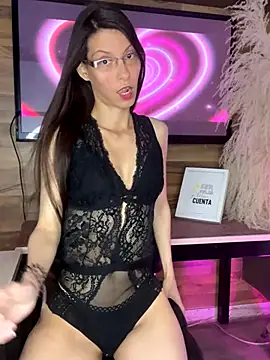 Hollythonsom online show from September 27, 2:02 pm