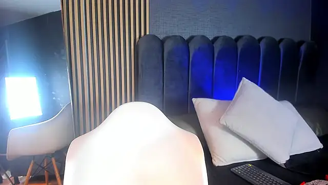 Keila Fg online show from November 3, 7:51 pm