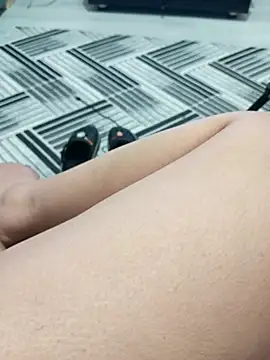 beren25 online show from September 12, 11:34 pm