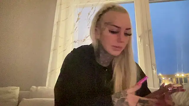 Snapshot of paulinaalatalo chatting on January 13, 2:54 pm paulinaalatalo online show from January 13, 2:54 pm