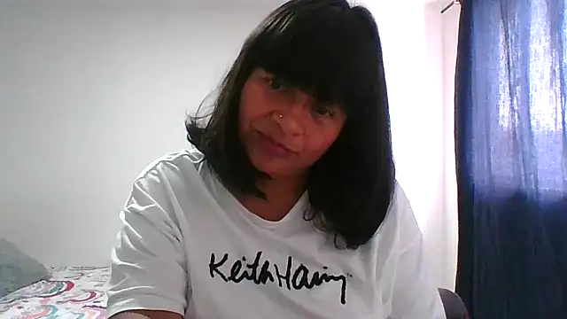 adri89-g online show from February 3, 2:44 pm