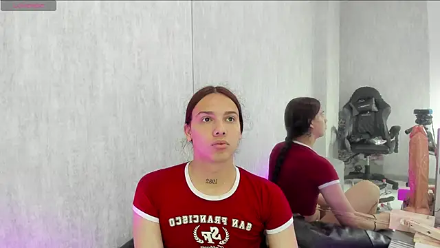 Snapshot of Almaazz chatting on October 13, 8:00 pm Almaazz online show from October 13, 8:00 pm