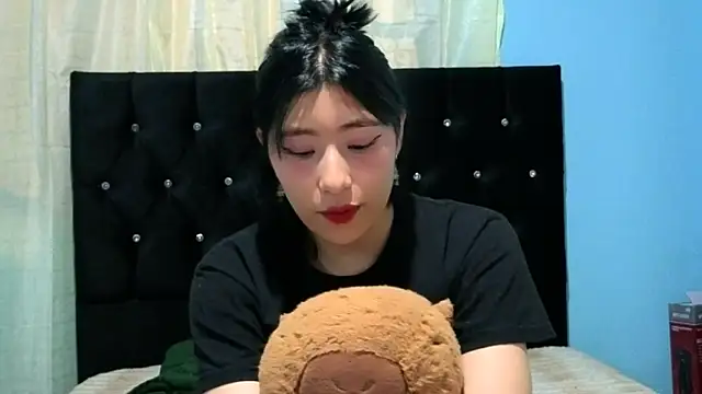 Snapshot of Sullyoonn chatting on October 14, 1:19 am Sullyoonn online show from October 14, 1:19 am