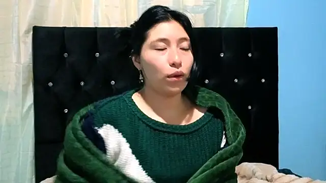 Snapshot of Sullyoonn chatting on October 15, 1:30 am Sullyoonn online show from October 15, 1:30 am