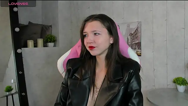 Amanda Reedd online show from October 8, 1:10 am