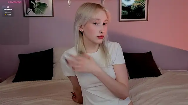 evlica online show from March 28, 2:38 pm