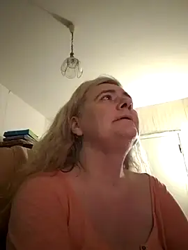 Snapshot of goodstyle chatting on October 8, 4:55 pm goodstyle online show from October 8, 4:55 pm