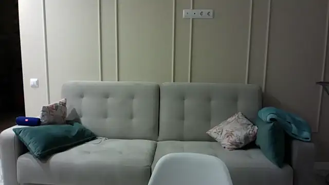 Myrisse online show from October 27, 2:34 pm