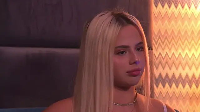 YssabelFox online show from October 6, 3:12 am