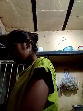 Snapshot of Soni-Thakur chatting on September 23, 4:32 am Soni-Thakur online show from September 23, 4:32 am