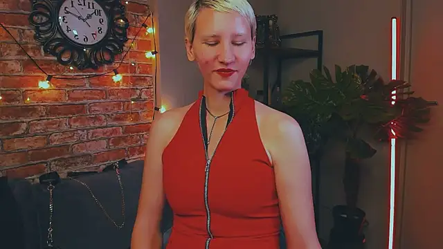 Snapshot of Kim_Waite chatting on October 4, 12:11 pm Kim Waite online show from October 4, 12:11 pm