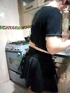 LaraCaliente online show from January 10, 2:05 am