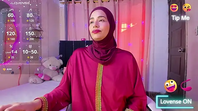 ShanaJamil online show from February 4, 12:30 pm